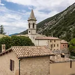 Casa Ridente Nella Valle Del Menotre Con Giardino Holiday home Pale