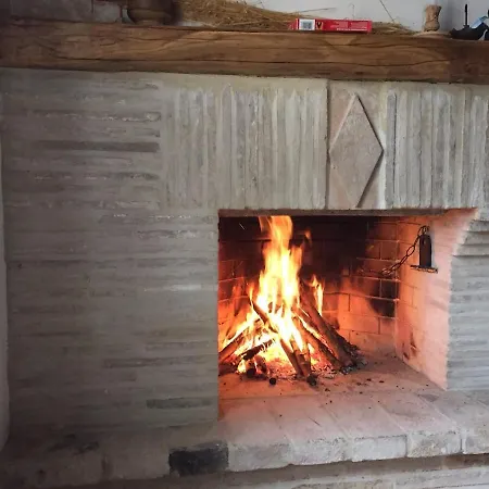 Casa Ridente Nella Valle Del Menotre Con Giardino Semesterbostad