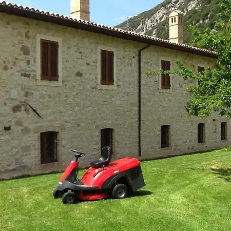 Casa Ridente Nella Valle Del Menotre Con Giardino *