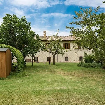Casa Ridente Nella Valle Del Menotre Con Giardino Semesterbostad *